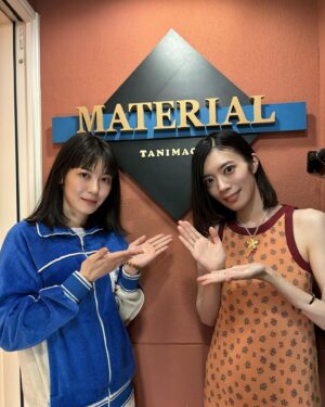 Kaho Seto Instagram - 小山梨奈さんと大阪いってきました。
MATERIAL TANIMACHIさんにお邪魔しました。
永岡俊幸監督作品のクレマチスの窓辺、オーロラ・グローリー、つめたいあかりが6/1.6/2と上映です。
お越しくださったみなさま、お越しくださるみなさま、ありがとうございます🙇
大阪サングラスお揃いで買った、ありがとうりなぴ。