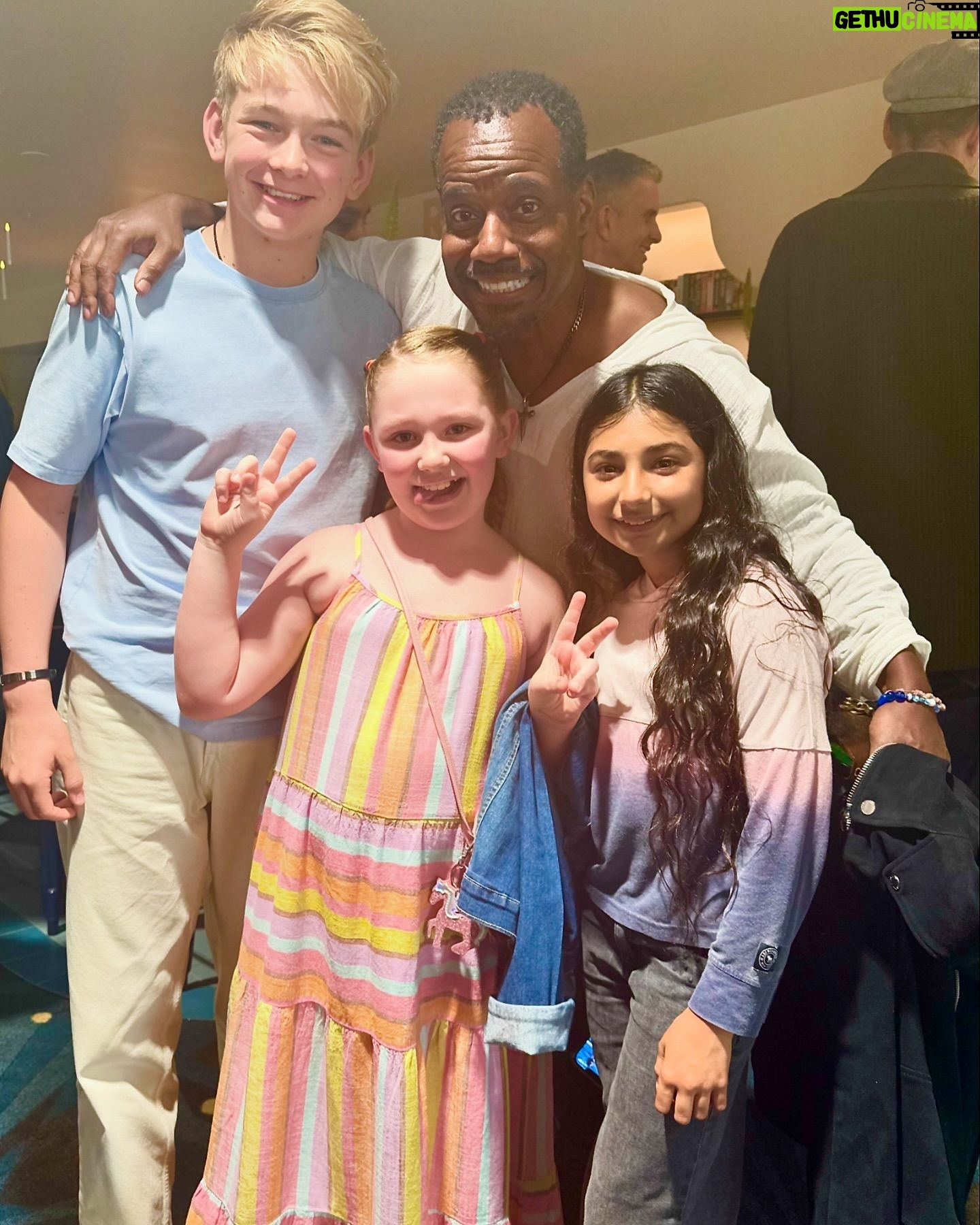 Kaido Lee Roberts - 9K Likes - My sister Ciera Roberts and I were invited to a movie screening for, Invaders From Proxima B. We enjoyed meeting all the actors, including Chuck the alien! Thank you for the invite, and for invading our world Chuck! @ciera_marie_roberts @invadersfromproximab @wardroberts @mikecnelson1 @vidiots @drexelbox @malibutalentpr @zarajirgis #chuckthealien #kaido #mikey #moviescreening #alieninvasion #familymovie #comedy