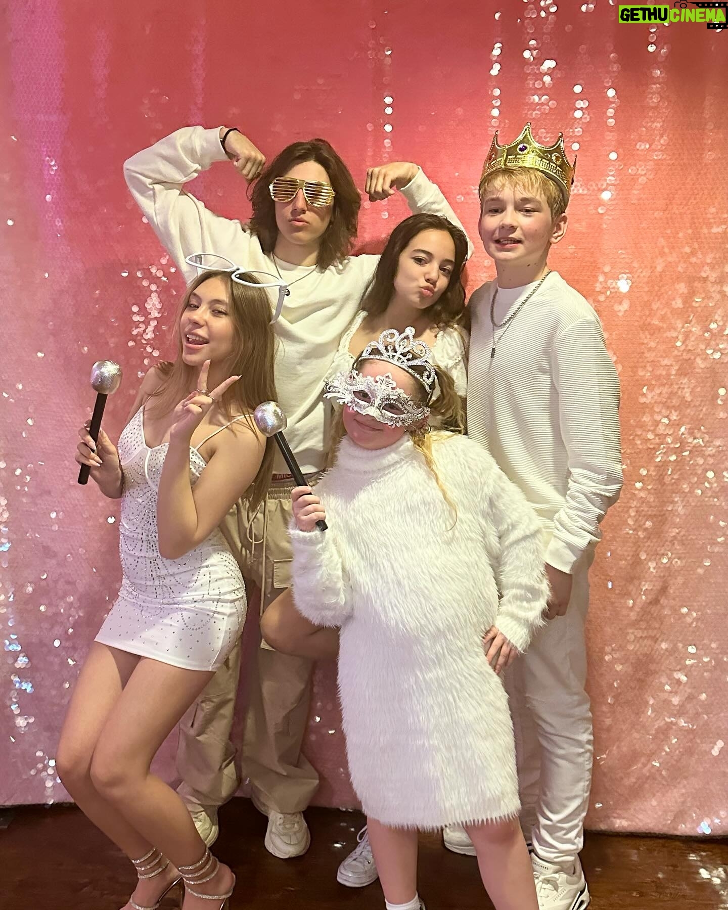 Kaido Lee Roberts - 6.8K Likes - Happy Sweet Sixteenth Birthday Ayiah Soufi! Thank you for letting my sister and I be a part of your party! @ayiahsoufi @ciera_marie_roberts @anyakay7 @dominiqueilie #sweetsixteen #birthday #birthdaygirl #kaido #mischeifmikey @tatumkensington