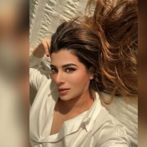 Kainaat Arora Instagram - There is no relationship of love. There is love and then there are relationships. ✍️✍️✍️
.
.
.
.
.
#kainaatarora #Love #Light #Care #Goodtimes #Happiness #newbeginnings #Peace #Serenity #SpiritualJourney #spirituality #spiritualawakening #Glow #Purity #HappyME