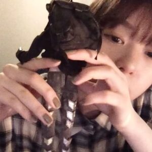 Kairi Yagi Instagram - 見て、一番好きな
ドロヘドロの恵比寿の可動フィギュア
椅子うるさい