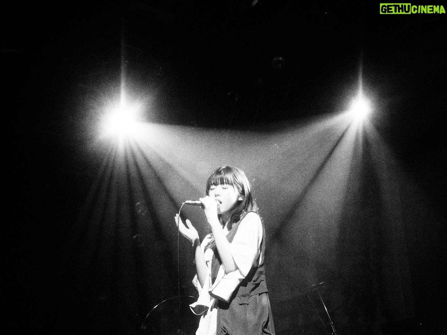 Kairi Yagi - 2.5K Likes - First One-Man Live -19- /Photo by domu
ありがとうございました
19歳最初で最後のLIVEでした。今まで画面上でしか繋がれてなかったのに、会って目を見て皆さんと向き合えて感動しました。
とっっても緊張しましたが、良い1日でした。
明日もよろしくね