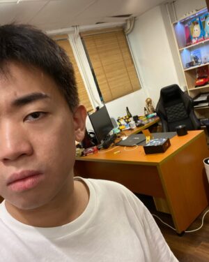 Kaki Sham Instagram - 呢條友又話叫人返黎影相，點知返到黎又唔喺度，唉，點搞呀，但唔緊要，都要慶祝《試當真》三週年快樂🎉

原來唔經唔覺已經三年，大家唔使擔心，因為有好多人Inbox問我，我可以喺度同大家講，我永遠都係試當真嘅人，只要試當真需要我，我…就會出現❤️
