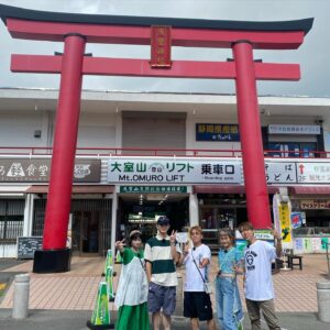 Kaki Sham Instagram - 感恩遇上馬友，多謝你哋陪我一起經歷一起成長
即使節目完結，我們的感情都不會完結❤️《馬友旅遊部》台前幕後嘅大家