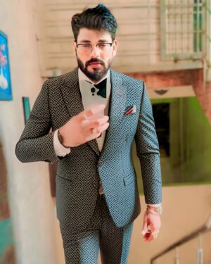 Kamal Digiya Instagram - Not sure what’s more impressive, my beard or my procrastination skills.‍♂️‍♂️😊
.
.
@kamaldigiya__official 
@kamaldigiya__official 
@kamaldigiya__official 
.
.

#digiya #kamaldigiya #office #photo #photography #photographer #instagood #instagram #insta #instadaily #digiyamusic #digiyamusicstudio #trending #trendingreels #viralreels #photooftheday #2024 #jaimatadi #vaishnomata