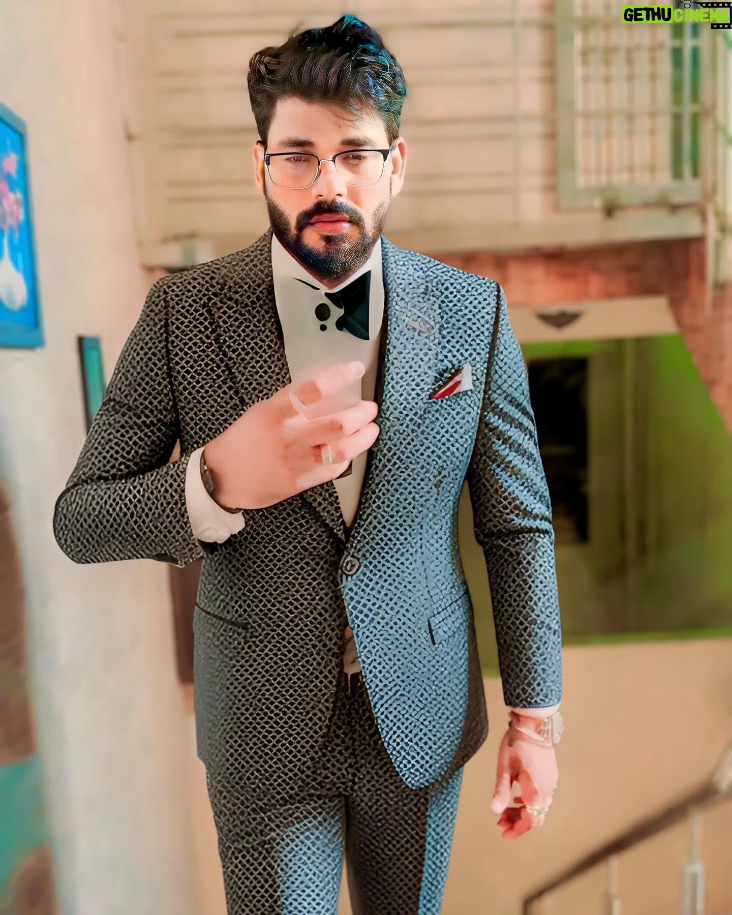 Kamal Digiya - 761 Likes - Not sure what’s more impressive, my beard or my procrastination skills.♂️♂️😊
.
.
@kamaldigiya__official
@kamaldigiya__official
@kamaldigiya__official
.
.
#digiya #kamaldigiya #office #photo #photography #photographer #instagood #instagram #insta #instadaily #digiyamusic #digiyamusicstudio #trending #trendingreels #viralreels #photooftheday #2024 #jaimatadi #vaishnomata