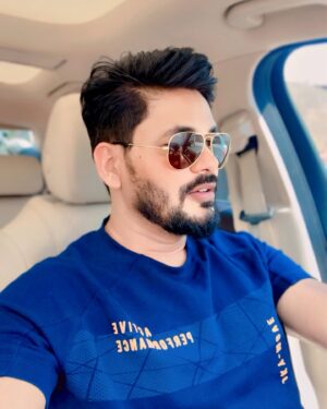 Kamal Digiya Instagram - Cool, calm, collected. 😌
.
.
@kamaldigiya__official 
@kamaldigiya__official 
@kamaldigiya__official 
.
.

#digiya #kamaldigiya #office #photo #photography #photographer #instagood #instagram #insta #instadaily #digiyamusic #digiyamusicstudio #trending #trendingreels #viralreels #photooftheday #2024 #jaimatadi #vaishnomata #jaishreekrishna #jaiganpatibappamorya #delhi #faridabad #noida #delhincr #defender