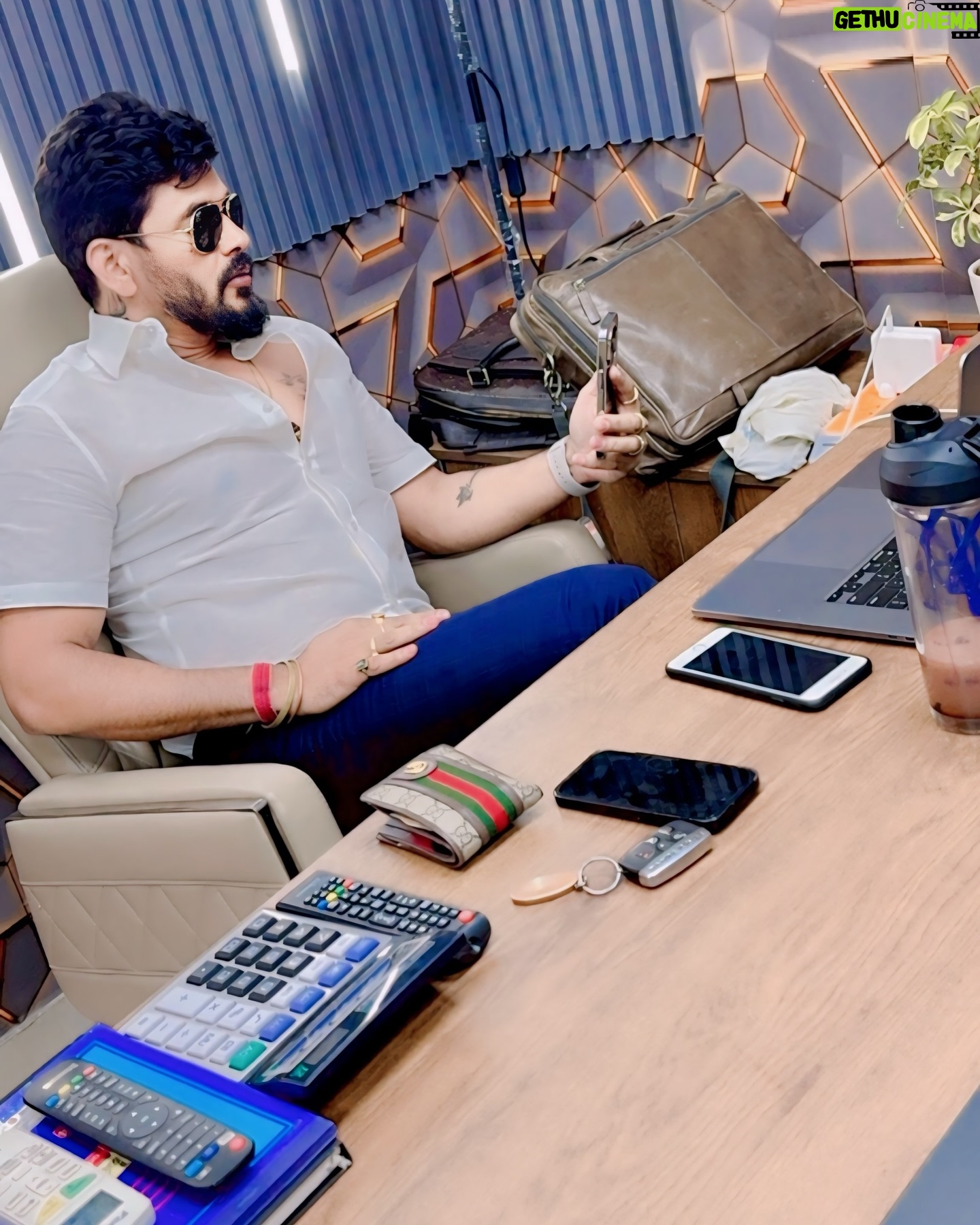 Kamal Digiya - 814 Likes - Be authentic. Be unique 💯
.
.
@kamaldigiya__official
@kamaldigiya__official
@kamaldigiya__official
.
.
#digiya #kamaldigiya #office #photo #photography #photographer #instagood #instagram #insta #instadaily #digiyamusic #digiyamusicstudio #trending #trendingreels #viralreels #photooftheday #2024 #jaimatadi #vaishnomata #jaishreekrishna #jaiganpatibappamorya #delhi #faridabad #noida #delhincr