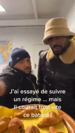 Kamel Djibaoui Instagram - Quand tu rencontre @maffderulo obligé de bouger tes épaules 😂😂#funny #humour #goodvibes #regime