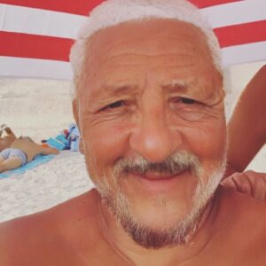 Kamel Djibaoui Instagram - Moi à 70 piges!!😅👴🏼 #10yearchallenge #picoftheday #amazing