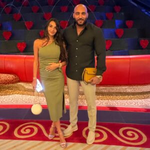 Kamel Guenfoud Instagram - Partner in Crime ♥️ #family  #love #wife #daughter #dubai #kameltatouage