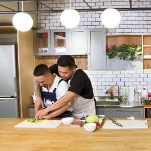 Kan a.k.a. GAMI Instagram - 今回の漢 Kitchen ゲストはCHICO CARLITO～沖縄名物タコライス一緒に作ったぜ。チェックよろしくな

https://youtu.be/auURwYFEL1c

#漢Kitchen