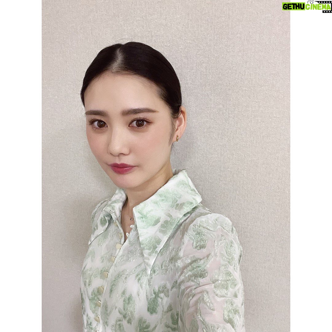 Kana Kita - 3.3K Likes - WOWOWドラマ
「連続ドラマW事件」
(8月13日スタート、全4話)の第1話先行試写会舞台あいさつ。in大阪☺︎☺︎
素敵な衣装とヘアメイクで登壇。ドラマ事件の魅力をたくさん語って参りました。
皆様にも是非見て頂きたい大切な作品です。
やっぱり大阪がだいすきだよーー!!ありがとう大阪❤︎❤︎