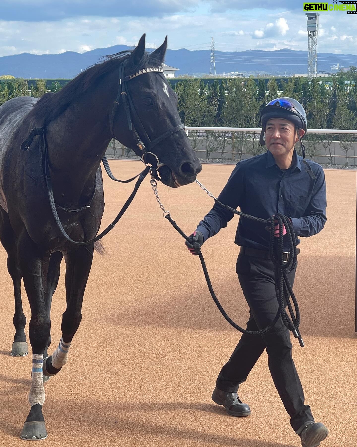 Kanako Enomoto - 2.2K Likes - グランヴィノス号を応援してくださった方々、ありがとうございました✨🙏✨
#京都競馬場 #京都7R
#川田優雅騎手 #友道厩舎
#jra #🐎 #🏇
#グランヴィノス
#GrandeVenus
#お母さん →#ハルーワスウィート
#お父さん →#キタサンブラック