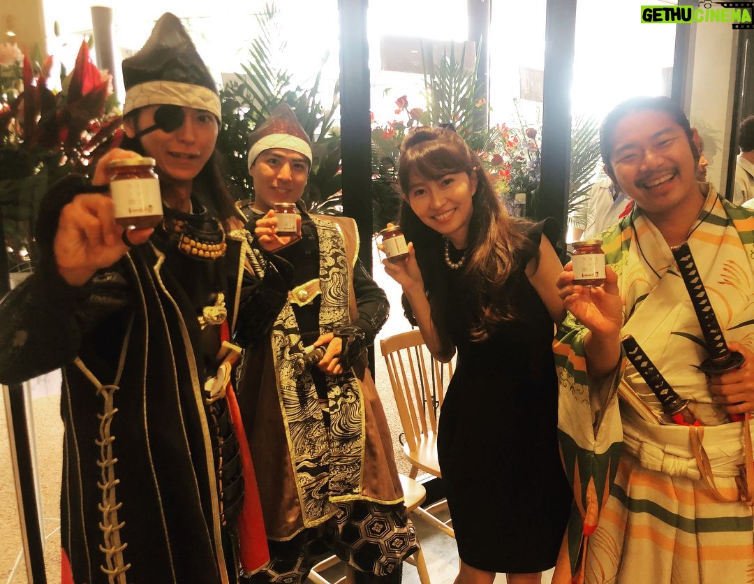 Kanako Enomoto - 1.8K Likes - 伊達政宗さま×kanakoのスープカレー屋さん 🍴
#奥州#仙台おもてなし集団
#伊達武将隊 #伊達政宗 #brunch仙台 #グランドオープン #kanakoのスープカレー屋さん #カレーラー油
#オーガニックスパイス#店頭で好評販売中#オーガニックフード #organic#food #instagood #instafood
#soupcurry #sendai #sapporo