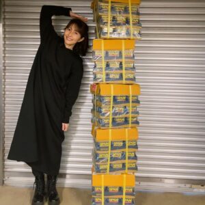 Kanako Enomoto Instagram - またまたまたまたまた大量のSPAMいただきました🤣
#佐々木主浩 #55歳#誕生日プレゼント#🎁
 #ありがとうございます#毎年恒例
#カヅさんおめでとうね〜🤗
#spam