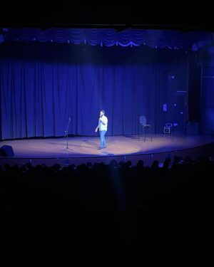 Kanan Gill Instagram - First three weeks of the new tour done! Tonnes of books signed, jokes made and exercise avoided. See you next week at the Jaipur Lit Fest.