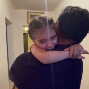 Kanan Mahmudov Instagram - Dünyanın harasında olursan ol sənin o sevgi dolu ürəyinə görə yenə gələrdim😍❤️ onlar hər şeyi hiss edirlər