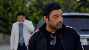 Kanan Mahmudov Instagram - Bezi yukler bizim deyil, amma biz dasimaqa mehkumuq @geceyarisiserial