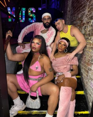 Kandy Muse Instagram - THEE IT GIRL! 💝✨💅🎀

thank you to everyone that came out to our very first House Of Muse production, the energy was unmatched! thank for making it the hottest party in town! which city should House Of Muse hit up next?👀

THIS IS FAMILY BABY! @papito.suave @lucasxskywalker @xunamimuse @the_symone @jaidaehall @sheacoulee ✨💞

📸: @angeloctaves