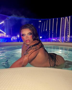 Kandy Muse Instagram - a lot of you girls could literally never! JACUZZI PU$$Y! 🛳️