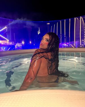 Kandy Muse Instagram - a lot of you girls could literally never! JACUZZI PU$$Y! 🛳️