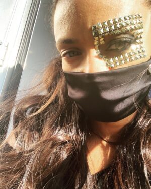 Kandyse McClure Instagram - And just like that, it was over. Congratulations to everyone at @cwtheflash on 9 years of TV history. Grateful to have been a tiny but super fun part of it all. Series finale tonight! 

#TheFlash #Xoltar #SeriesFinale #cwtheflash