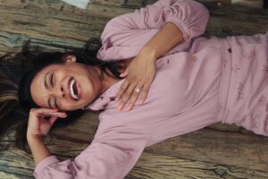 Kandyse McClure Instagram - What you see is what you get. 🌸🎀🦩

📸: @tdj_photo 
👚: Ada B