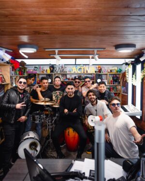 Kanela Instagram - Unas fotitos de lo que fue nuestra visita en @radioactivachile 🎧🎶 gracias por la invitación 🫡🔥

#radioactivachile #nochedebrujas #cumbialo🇨🇱🇨🇺🇨🇴🇧🇴🇦🇷🇦🇹🇩🇪🇨🇦🇪🇸🇺🇸🇪🇨🇵🇪🇺🇾🇻🇪🇲🇽