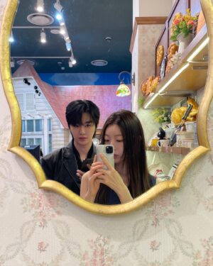 Kang Hui Instagram - sis