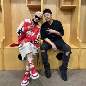 Kang Sung-hoon Instagram - Will Pan & Gangnammae 
'Please look forward to good news!' 👍

@willpan23
Your concert was awesome!!
Thanks for inviting us 🙏