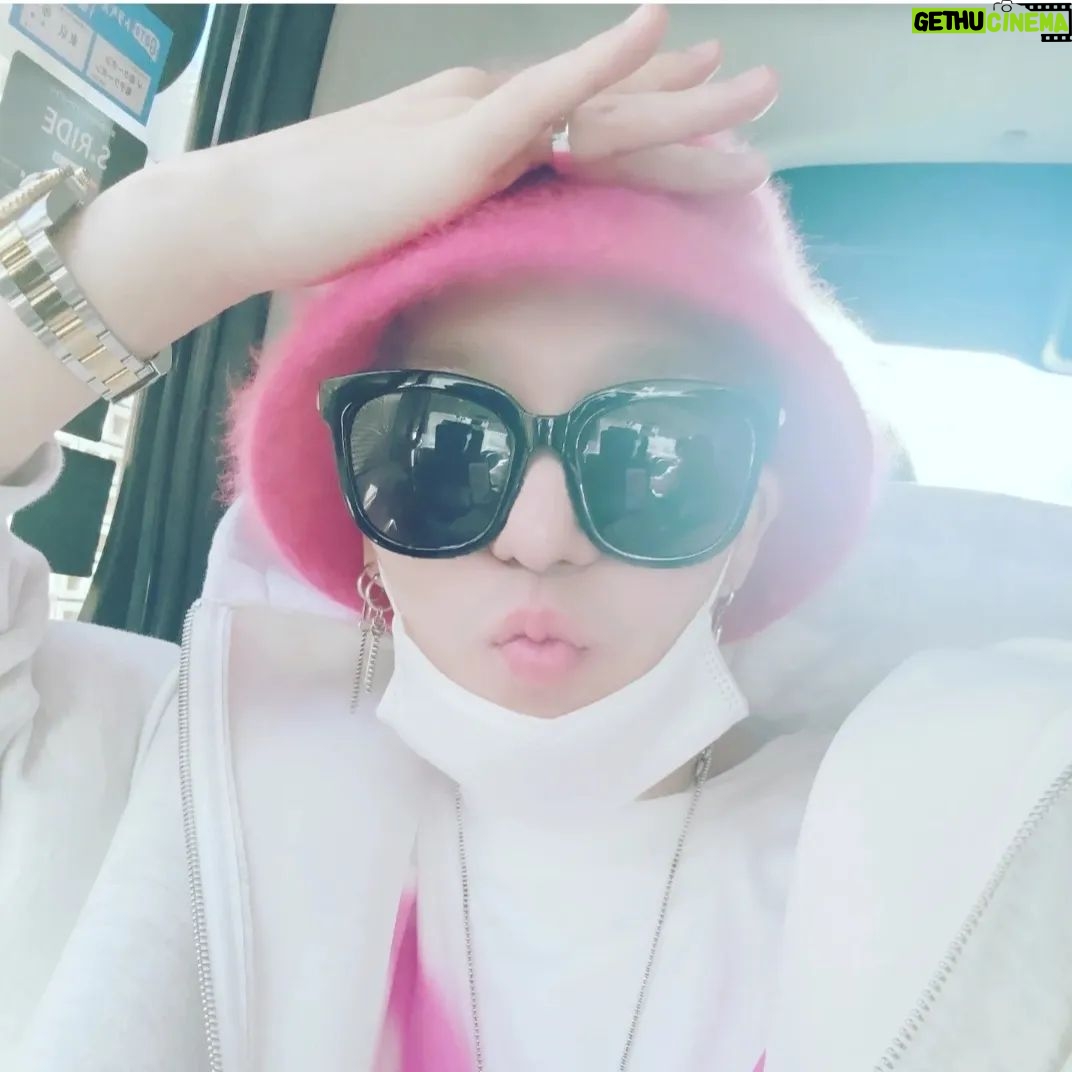 Kang Sung-hoon - 16.3K Likes - 🤳selfie