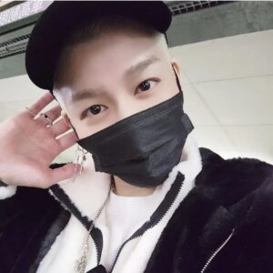 Kang Sung-hoon Instagram - 🤳selfie