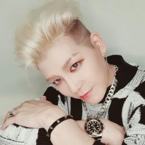 Kang Sung-hoon Instagram - 어때요? How do I look??😆🤪