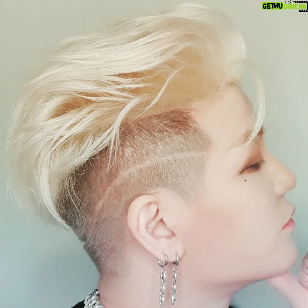 Kang Sung-hoon - 3 Likes - 어때요? How do I look??😆🤪