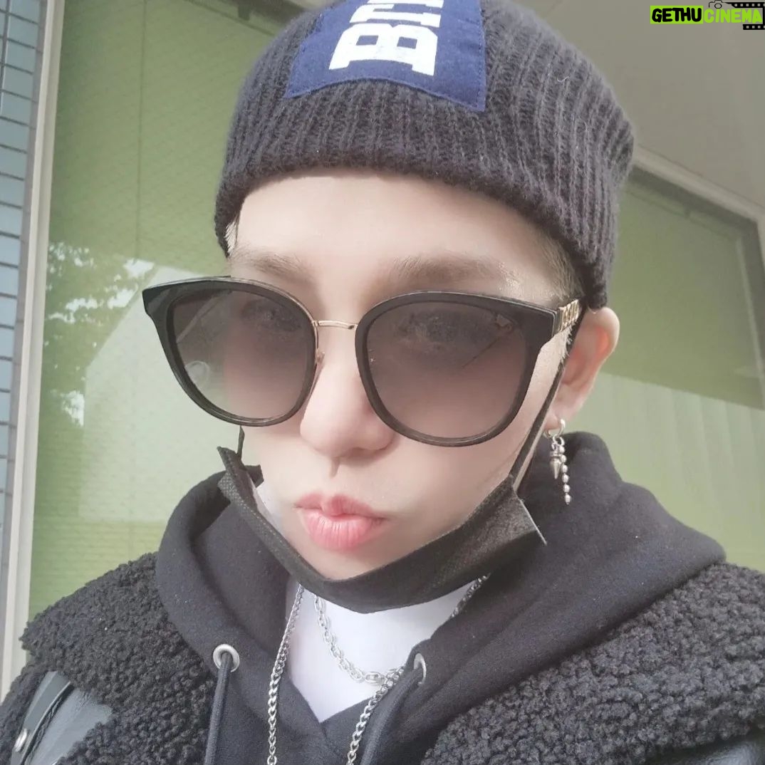 Kang Sung-hoon - 16.3K Likes - 🤳selfie