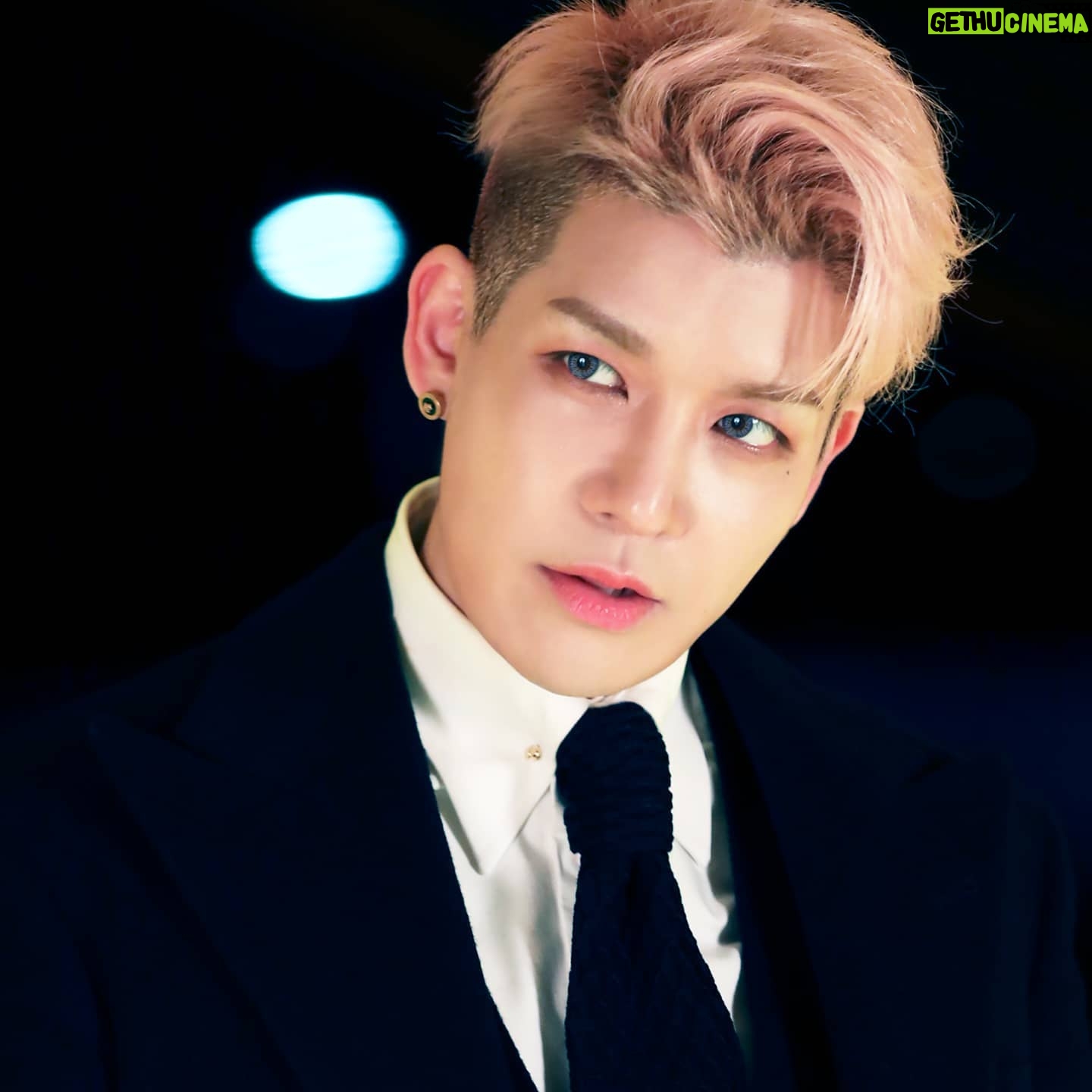 Kang Sung-hoon - 12.8K Likes - Justice will prevail
팬 여러분들이 있어서 언제나 든든합니다
팬 여러분들로 인해 늘 행복합니다
팬 여러분들 덕분에 늘 새 힘을 얻고
팬 여러분들 덕분에 제가 살아있음을 느낍니다
끝까지 저를 믿어줘서 감사하고 늘 제 곁에 있어줘서 감사합니다
여러분 사랑합니다❤
즐거운 연휴보내시고 코로나 조심하세요❤