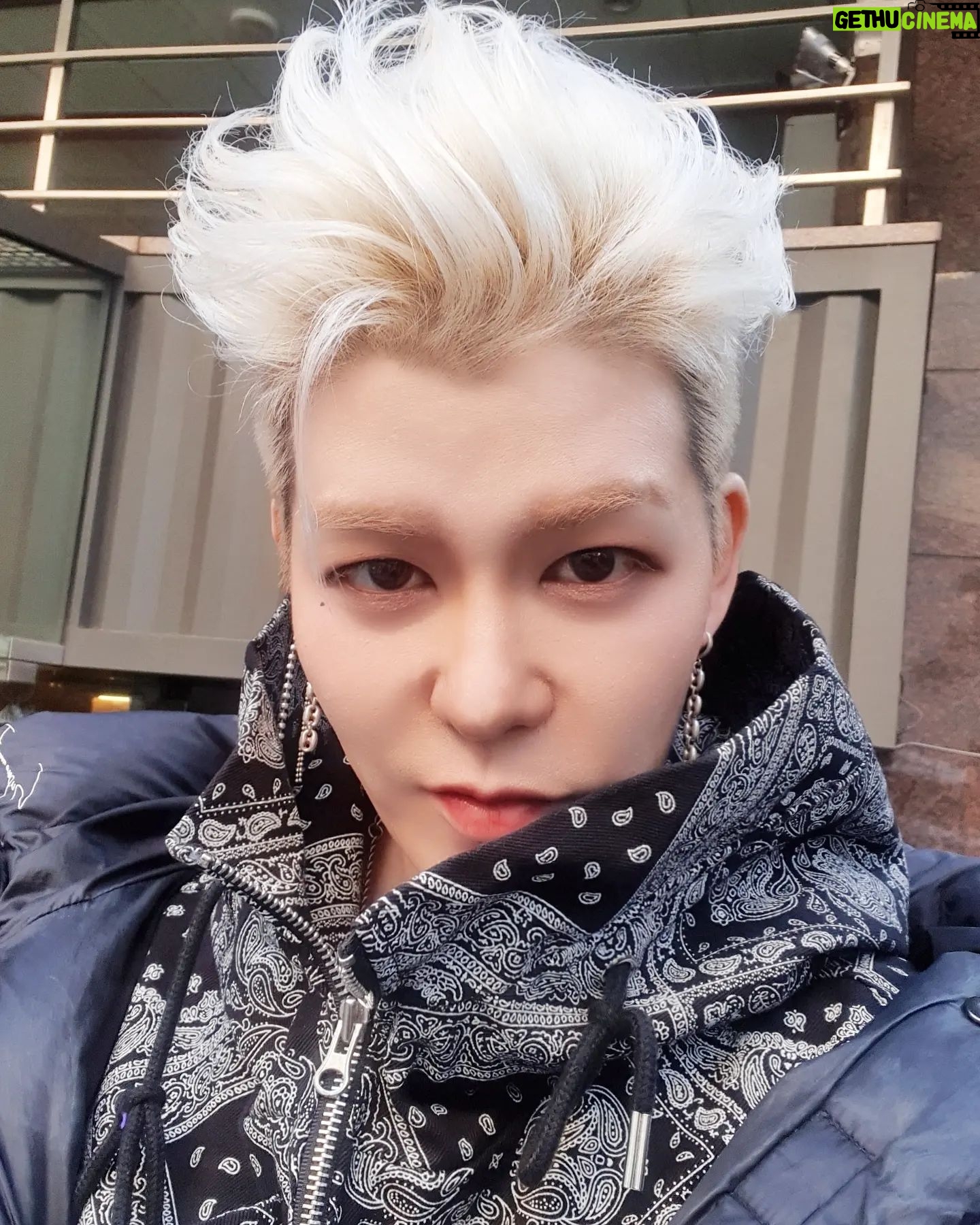Kang Sung-hoon - 3 Likes - 오늘의 나👈
