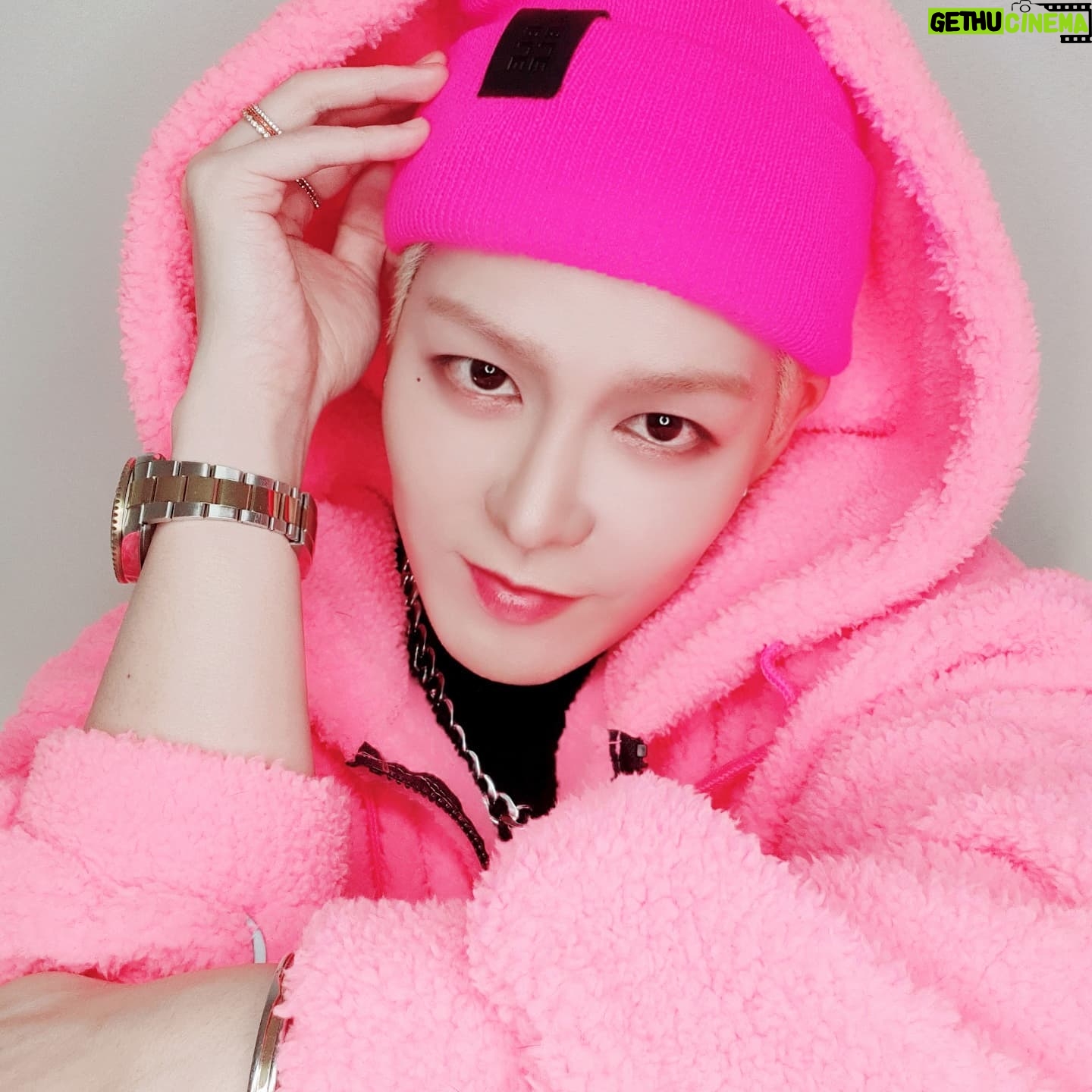 Kang Sung-hoon - 3 Likes - 💗 벽 눈 무릎 ㅋㅋㅋ