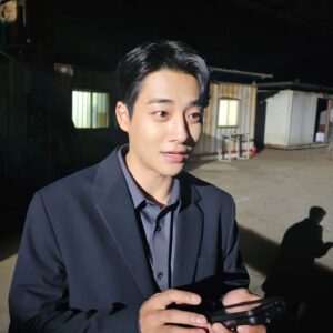 Kang Yul Instagram - 본업중