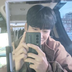 Kang Yul Instagram - 😊