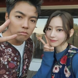 Kangnam Instagram - 선배가 나를 못아라봄....
그전도로 나 살찜??
겁도 없꾸라 많이 봐주세요~^^^^^