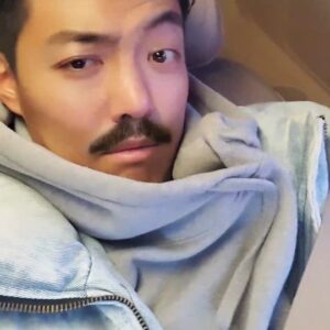 Kangnam Instagram - 가즈아아아~ 나 수염 넘 잘오우림???