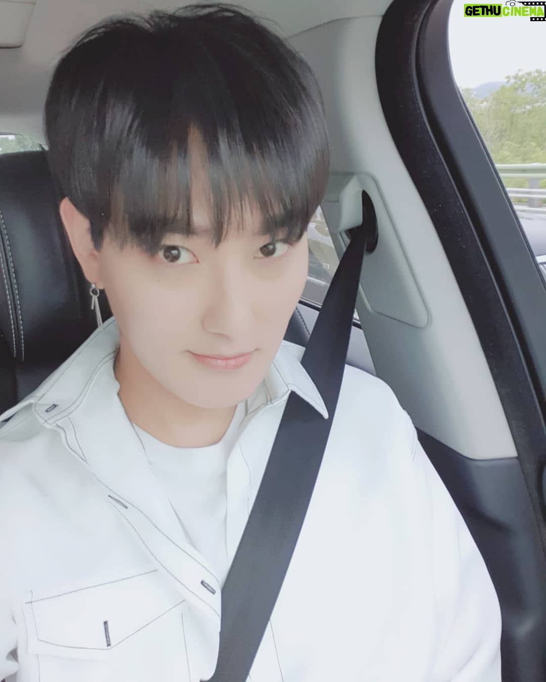 Kangta - 24.6K Likes - #비온뒤공기좋음