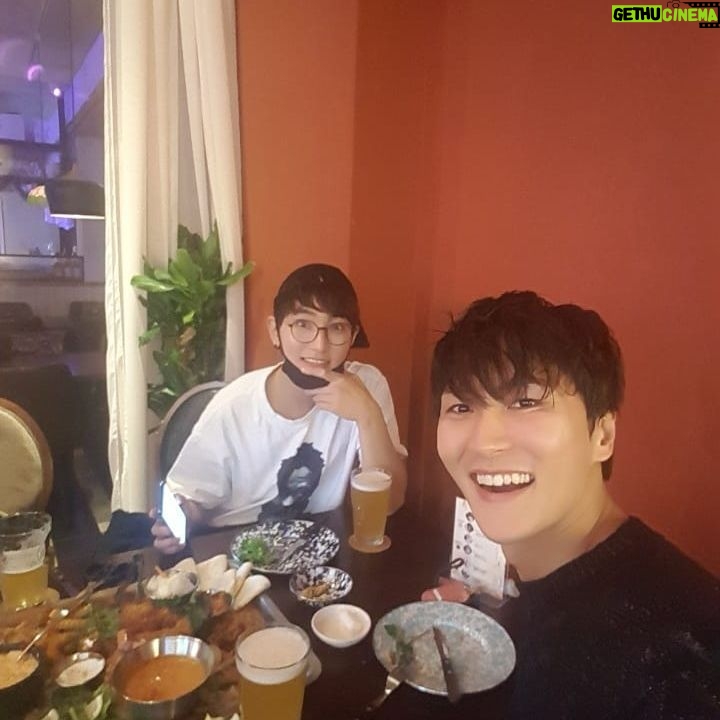 Kangta - 22.1K Likes - 로버트들~
#은버트랭버트#박은태#지킬앤하이드#정말예술이었다#은태짱