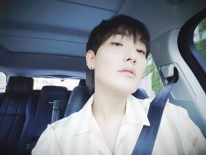 Kangta Instagram - @tntonyan 토니형~Stage631 에서 찍은사진좀 보내줘 @jw_jayone1막내랑 찍은것도 ㅎ
#사진기다리는중#느려느려🐢
