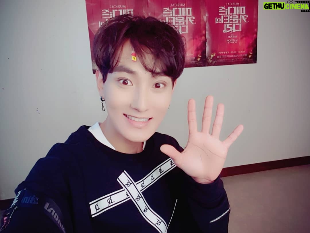 Kangta - 23.9K Likes - 안녕 프란체스카ㅠㅜ
#매디슨카운티의다리#랭버트#매일매일그사랑느꼈습니다#차오랭버트