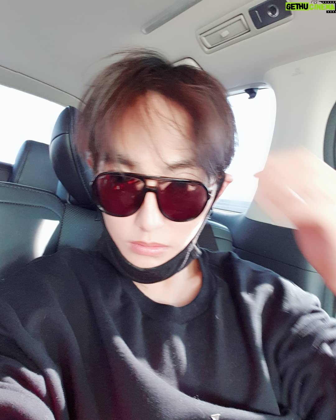 Kangta - 23.6K Likes - #흔들흔들#셀고타임