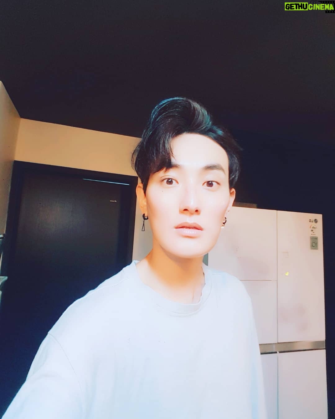 Kangta - 24.4K Likes - 머리왜이럼?
#냉장고가는길#newstyle#다신안이럴게요#나도몰랐음😅