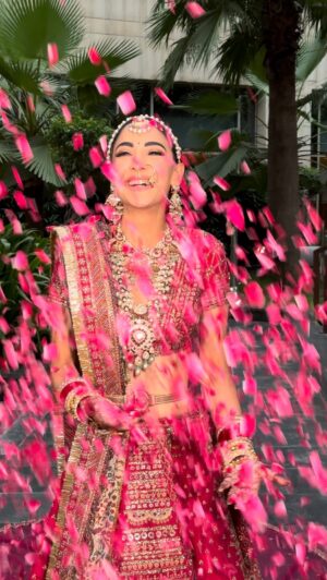 Kanikka Kapur Instagram - K’s reel making phase! 🎞️